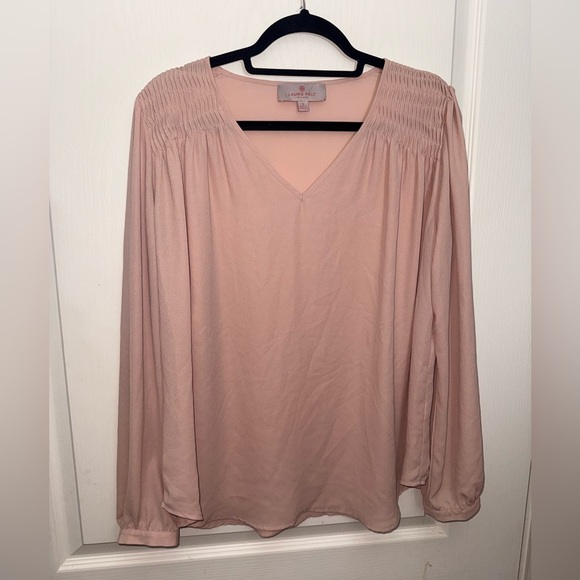 Laurie Felt Tops - Laurie Felt Blush V-Neck Blouse